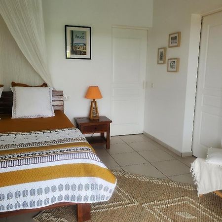 Grand-Bourg  Chambre D'Hote Avec Vue Mer מראה חיצוני תמונה